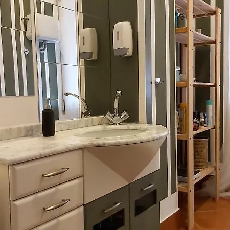 Cornelius ゲストハウス ローマ